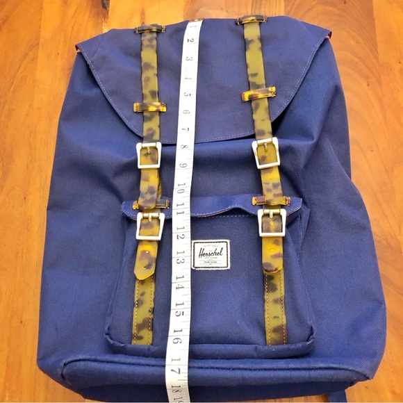 Herschel Supply Company Unisex Blue Little America Backpack. - Picture 13 of 15